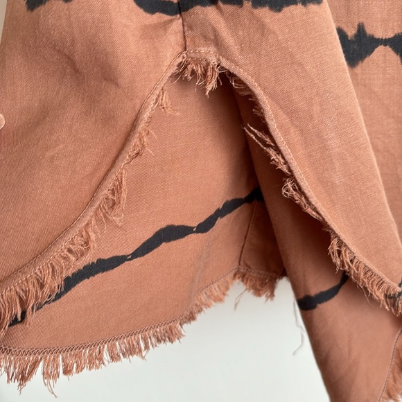 Anthropology - Cloth & Stone Edie Tie Down Button Shirt - Picture 10 of 11